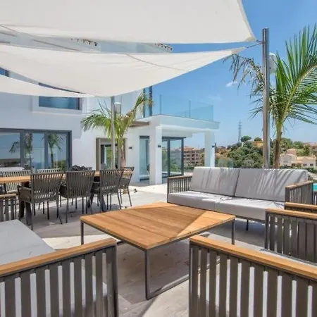 Sunrise 7bedrooms By Lodgerstrip Budget Holidays Villa *